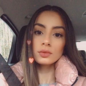 Meet your Posher, Aimee